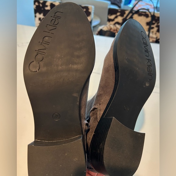 Calvin Klein Deniece Grey Suede Bootie Size 7 - Picture 7 of 7